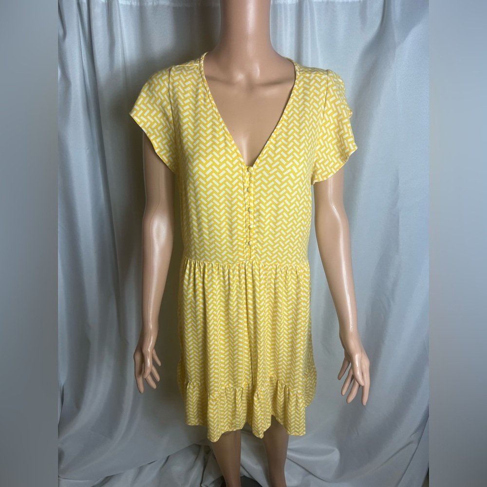 Banana Republic Women’s Yellow and White Chevron Pattern Sun Mini Dress Size M